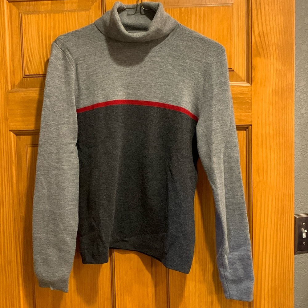 Ann Taylor grey turtleneck sweater